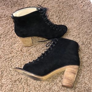 Black Lace Up Bootie Heels / Size 9